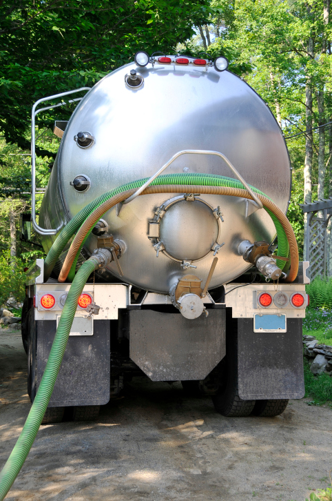 Septic Tank Truck Cleaning Service